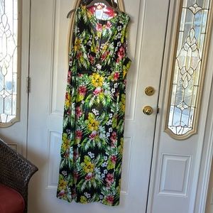 Slinky Sleeveless Floral Maxi Dress Size 2X  New w/o tags